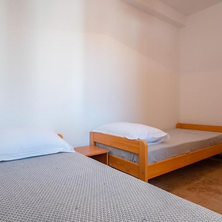 פג Apartment Lazic Pag מראה חיצוני תמונה