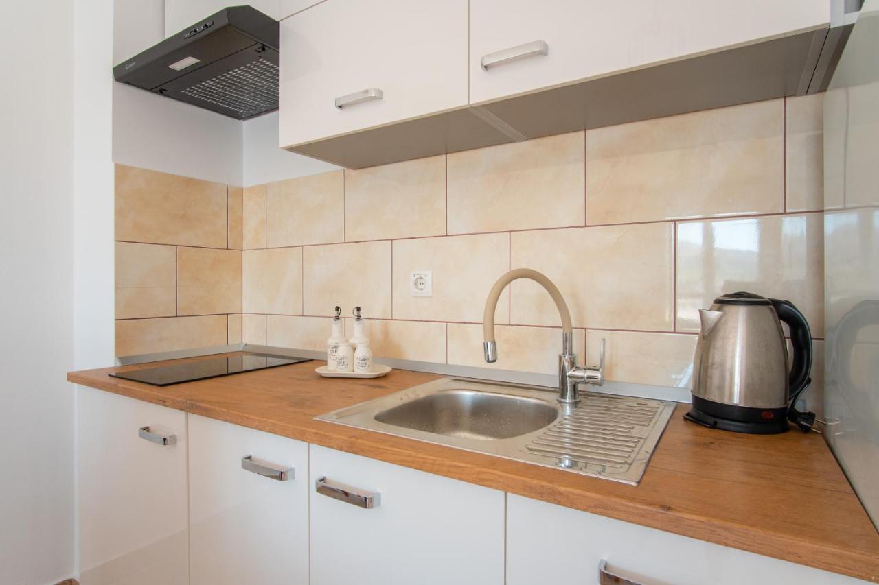 פג Apartment Lazic Pag מראה חיצוני תמונה